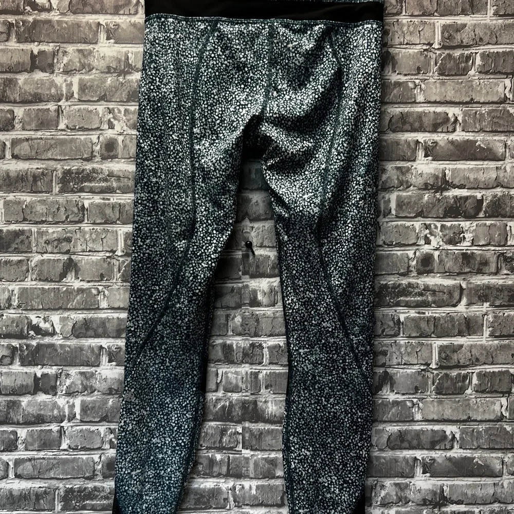Lululemon‎ leggings - Picture 5 of 10